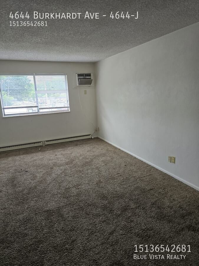 Photo - 4644 Burkhardt Ave Unidad 4644-J