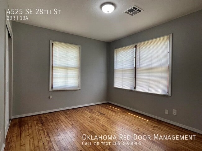 Photo - 4525 SE 28th St