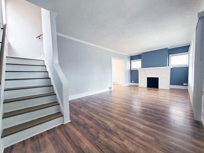 Photo - 3 Bed - 1 Bath Colonial for Rent | Newly R...