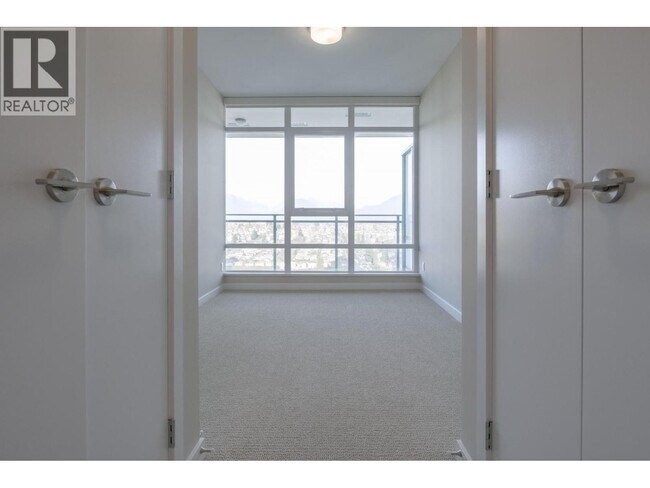 Photo - 4485 Skyline Dr