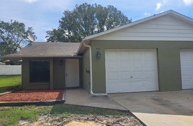 Building Photo - 810 Druid Pl Unit 810 Druid Place Rental