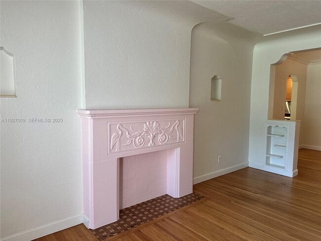 Photo - 203 NE 86th St