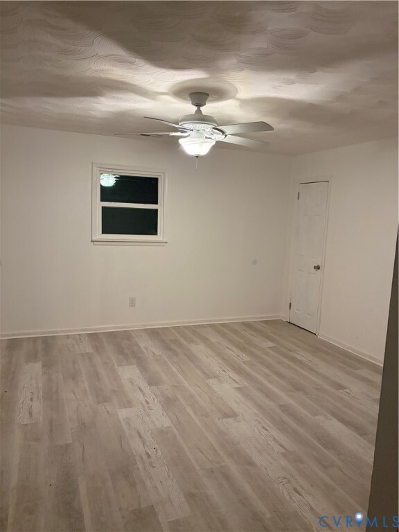 Photo - 221 W Kelly Ave