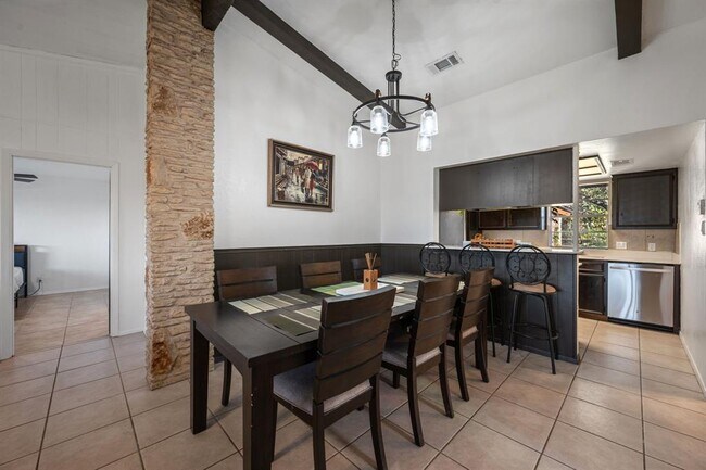 Photo - 13200 Running Doe Ln