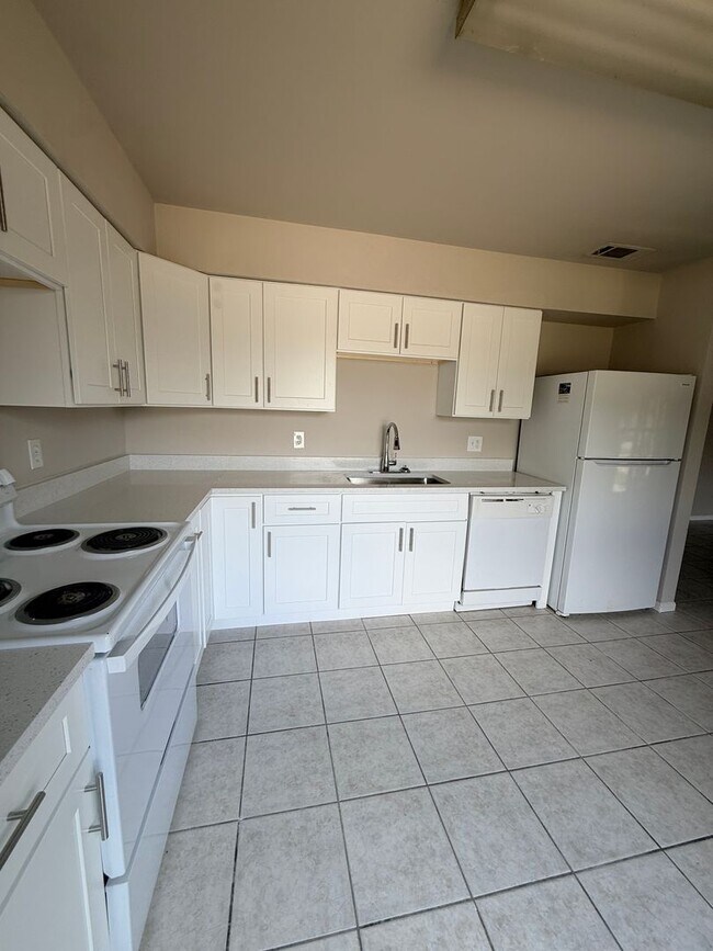 Photo - 5483 Decatur St Unit Decatur 5483