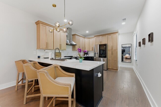 Photo - 907 Beecher St SW