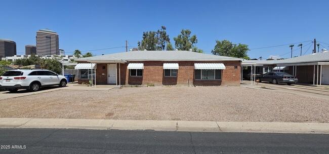Building Photo - 340 E Virginia Cir Rental