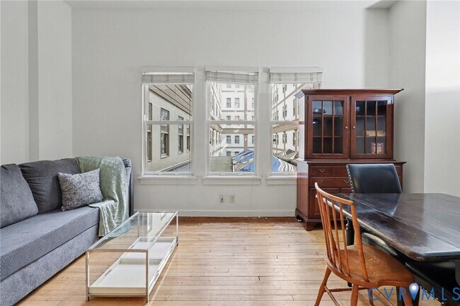 Photo - 230 N 6th St S Unit U325