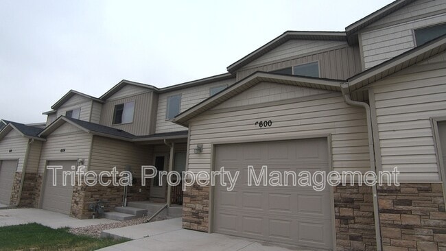 Building Photo - 6600 Painted Rock Trl