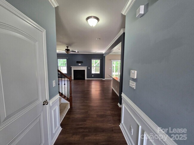 Photo - 2202 Laurens Dr