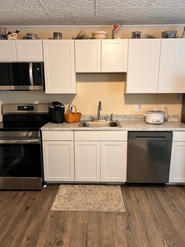 Photo - 565 White Mountain Hwy