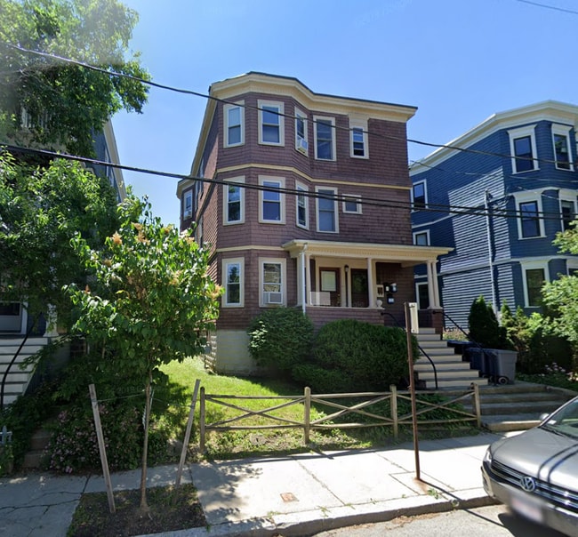 Photo - 10 Cambridge Ter