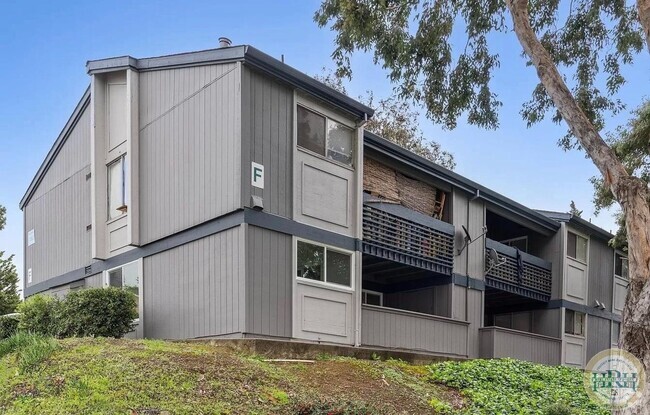 Building Photo - Fully Updated 2 BR | 1 BA Condo in Vallejo