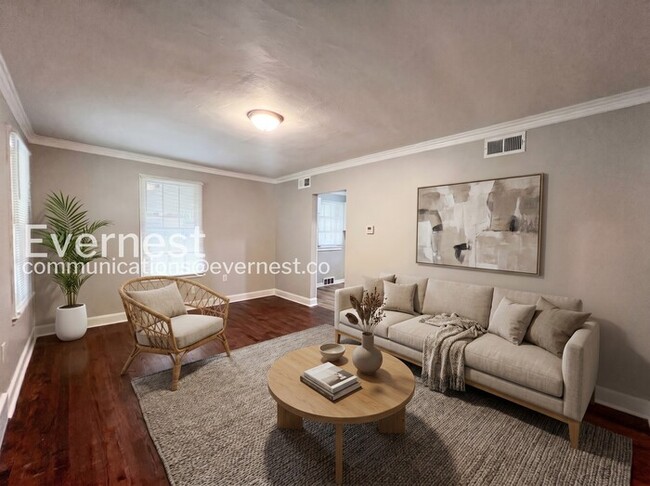 Photo - 2 Bed/1 Bath Home with Off-Street Parking / Available Now!