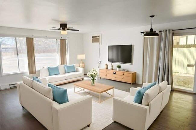 Photo - 207 March Dr NE