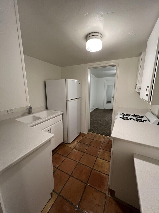 Photo - 1023 E Meadowbrook Ave