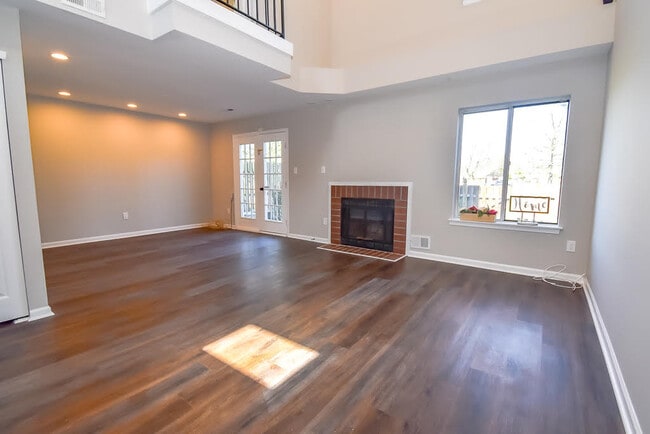 1208 Chanticleer