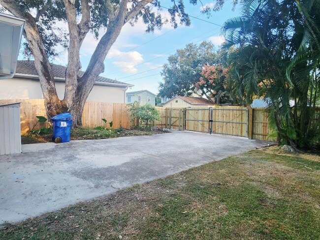 Photo - 1736 23rd Ave N