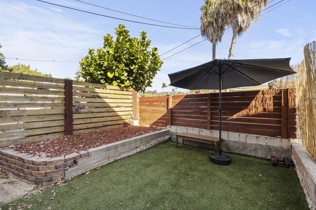 6419 Shane Pl