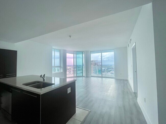 Photo - 1900 N Bayshore Dr Unit 37