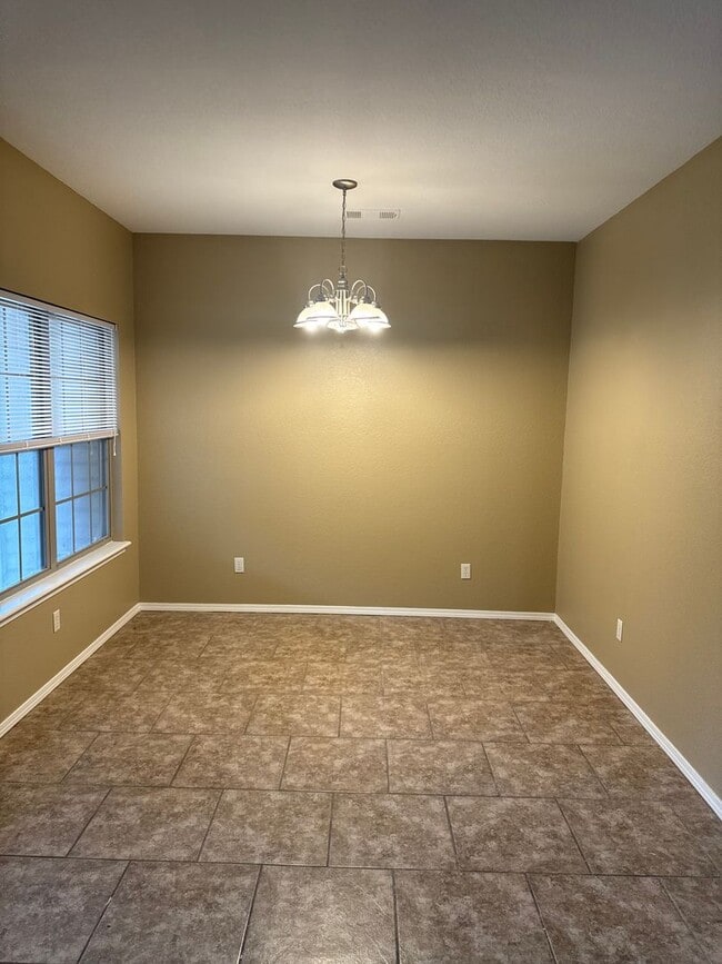 1307B-1307B Clinic Ln Unit B