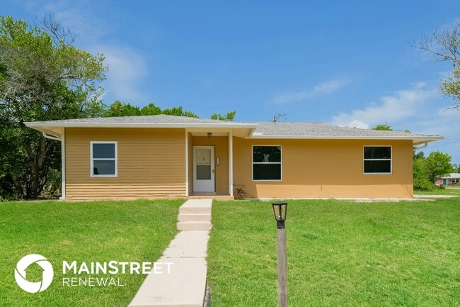 Building Photo - 6351 Skyline Ct