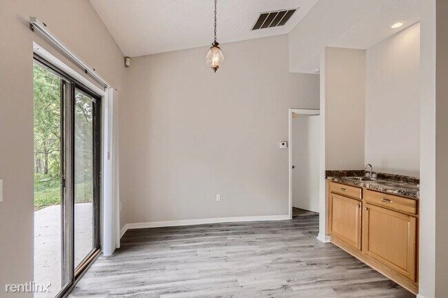 Photo - 3 br, 2 bath House - 6348 Sleepy Hollow Dr...