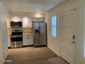 Photo - 6114 N 79th St