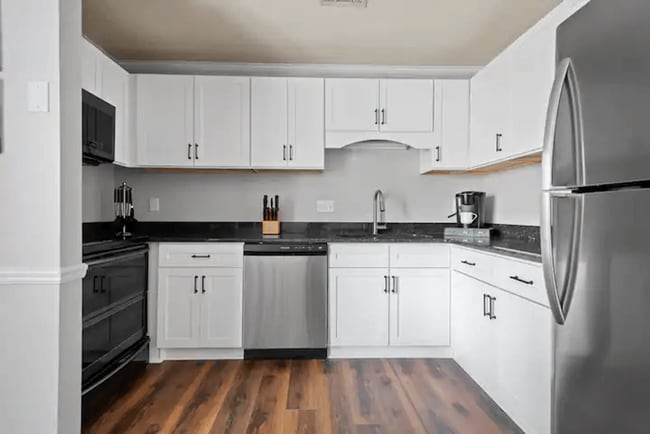 Photo - 119 Homeplace Ct