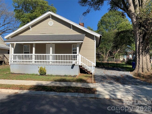 Building Photo - 208 Parker Ave