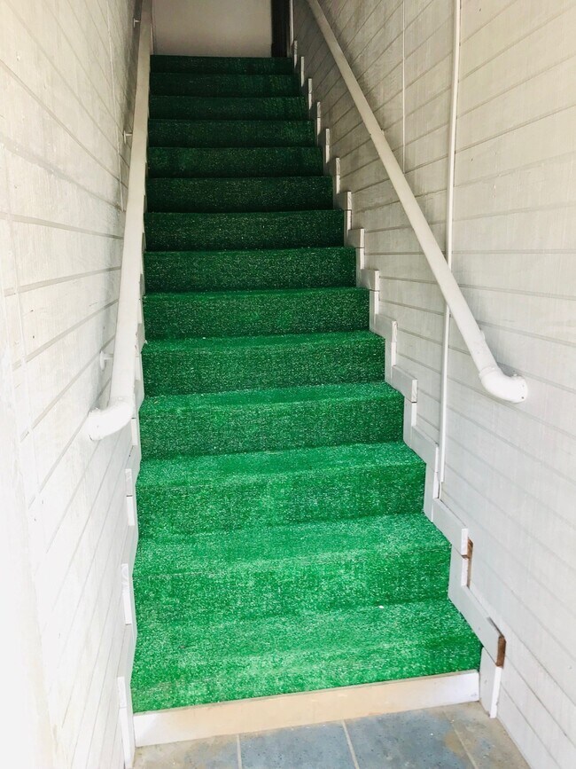 Photo - 8717 Spaulding St Unit 4