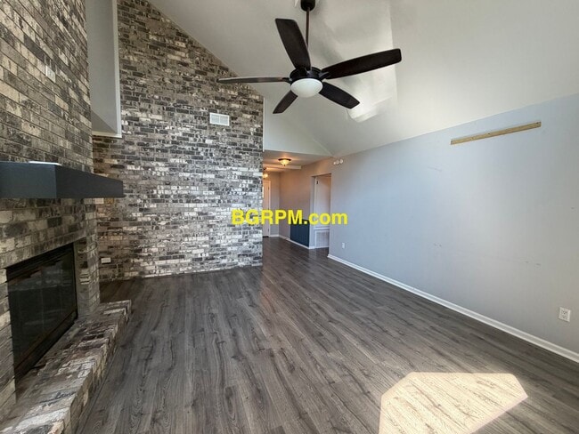 Photo - 109 Hampton Cove