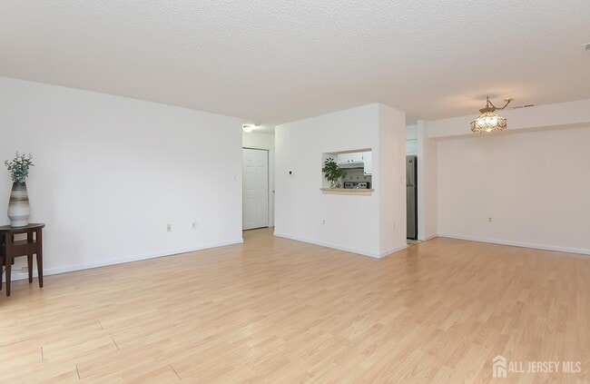 Photo - 1901 Ravens Crest Dr