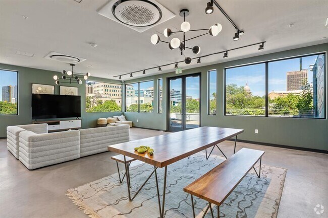 Building Photo - 1108 Nueces St Unit 207 Rental