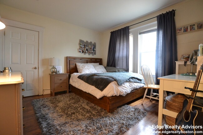 Photo - 70 S Hobart St Unidad 1