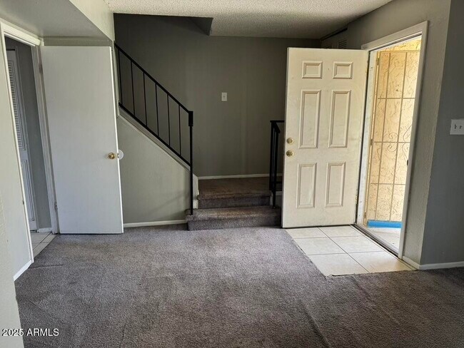 Photo - 5710 N 43rd Ln