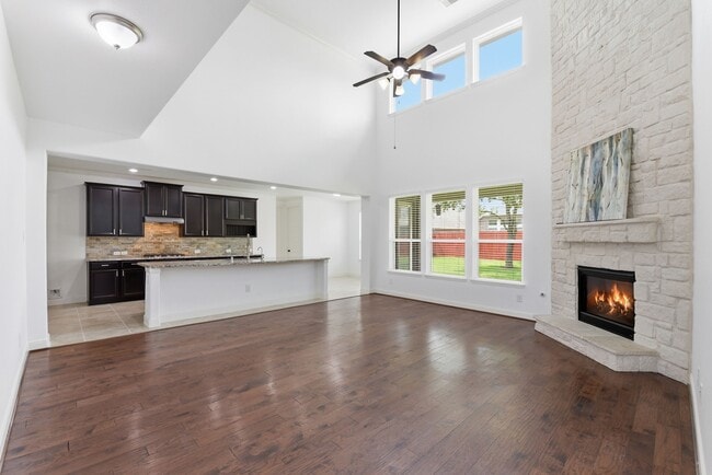 Photo - 6010 Green Meadows Ln