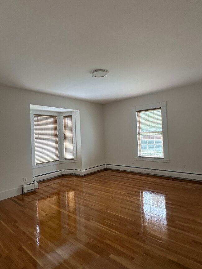 7 Buxton Ct