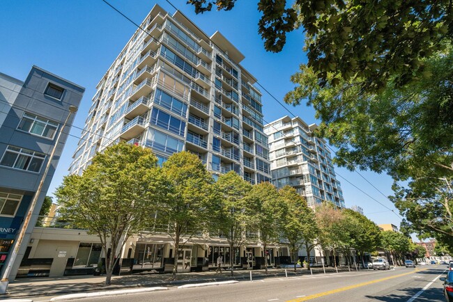 Photo - 2929 1st Ave Unidad 319