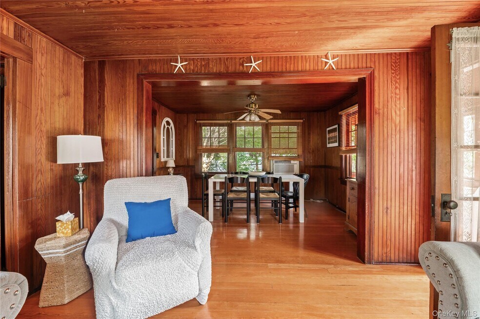 40 Bungalow Ln