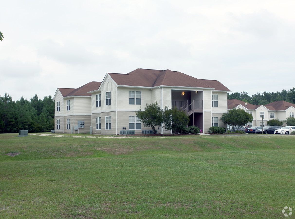 Photo - Seven Oaks Apartments