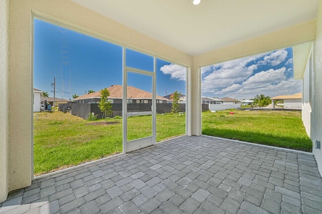 Photo - ** 3 + Den Home in NW Cape ~ 2 Car Garage **