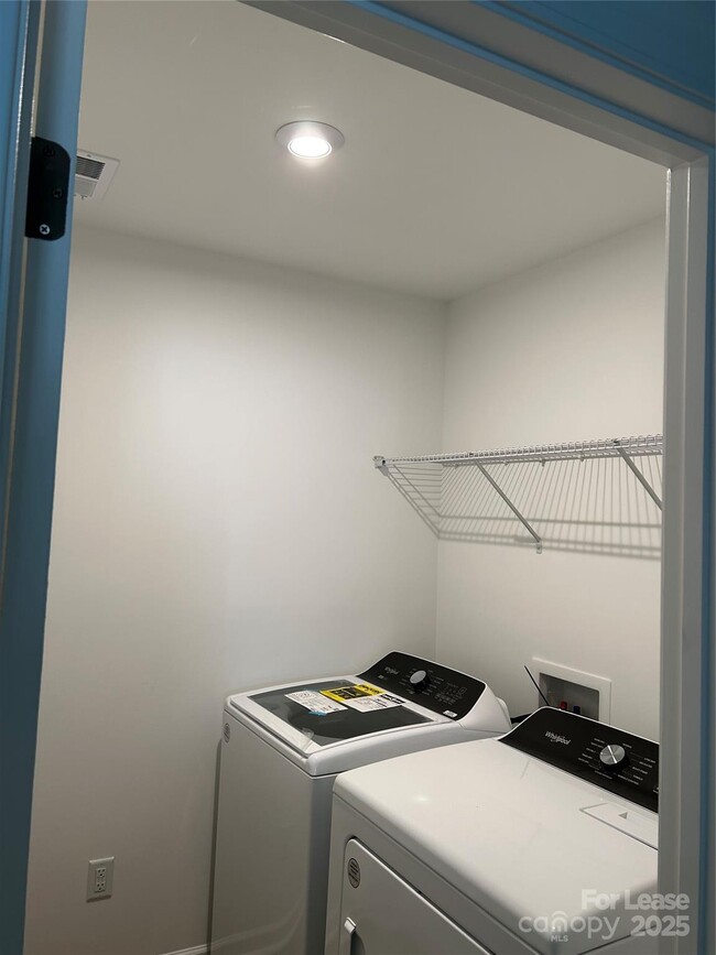 Photo - 11028 Wickenden Wy