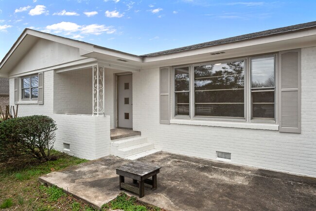 Photo - 16985 Oakdale Rd