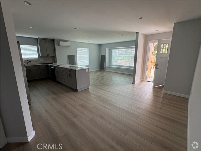 Building Photo - 646 Napa Ave Rental