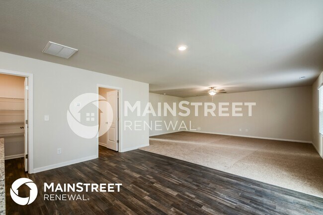 Photo - 240 Indian Summer St