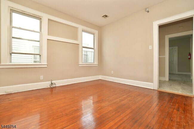 150 Columbia Ave