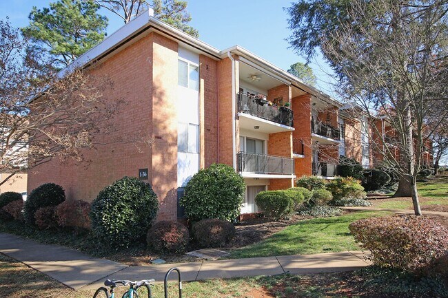 Fully Furnished JPA Condo Near UVA Grounds... - Fully Furnished JPA Condo Near UVA Grounds... Unit 20
