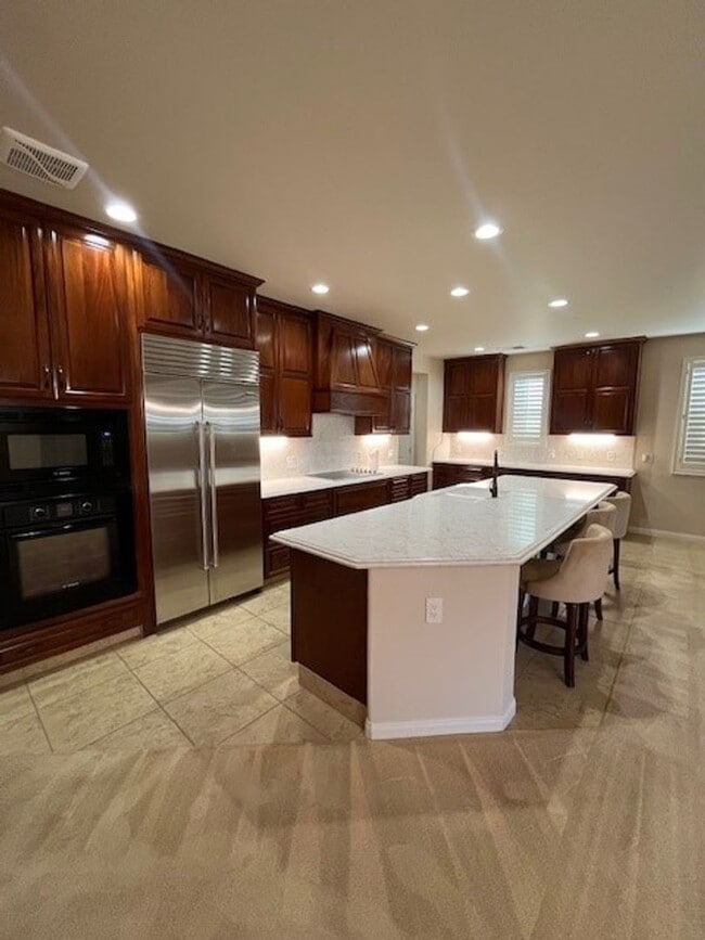 Photo - 121 Market Hill Way