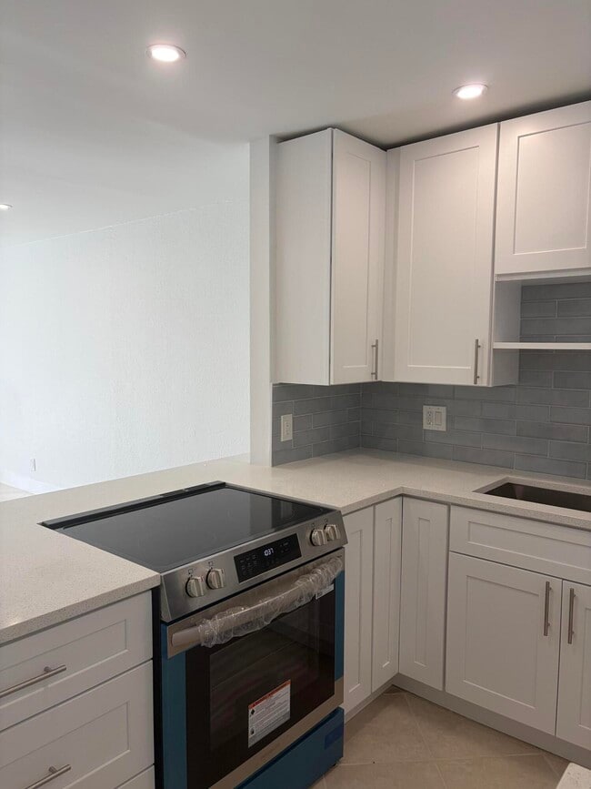 Building Photo - 2900 Fiore Way Unit 2110